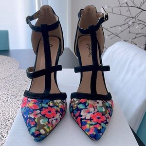 Sexy Strappy Holiday Heels 👠